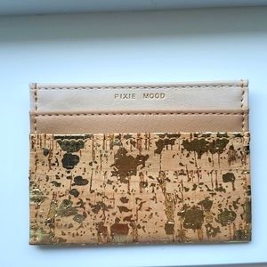 Pixie mood cardholder